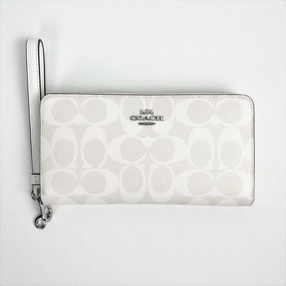 Coach Handbags - Coach Wallet